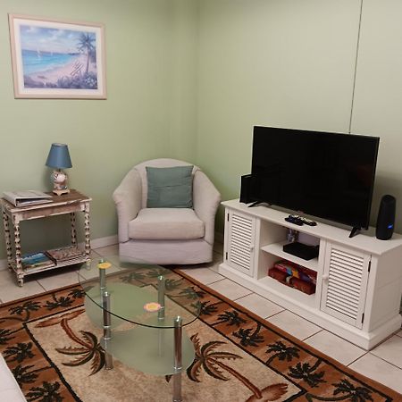 Cozy Beach Getaway Apartment Cape Canaveral Luaran gambar